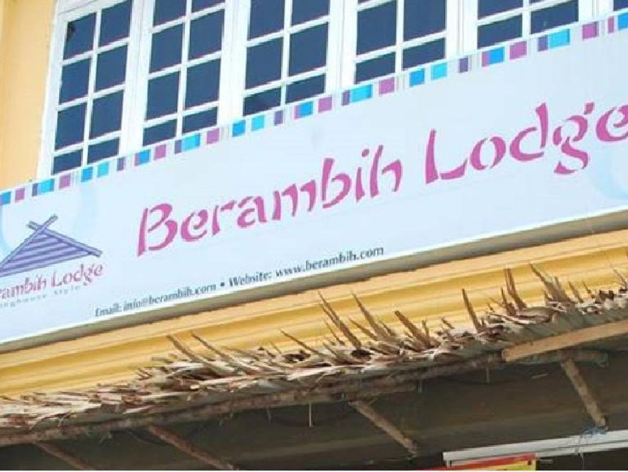 Berambih Lodge Kuching Exterior foto